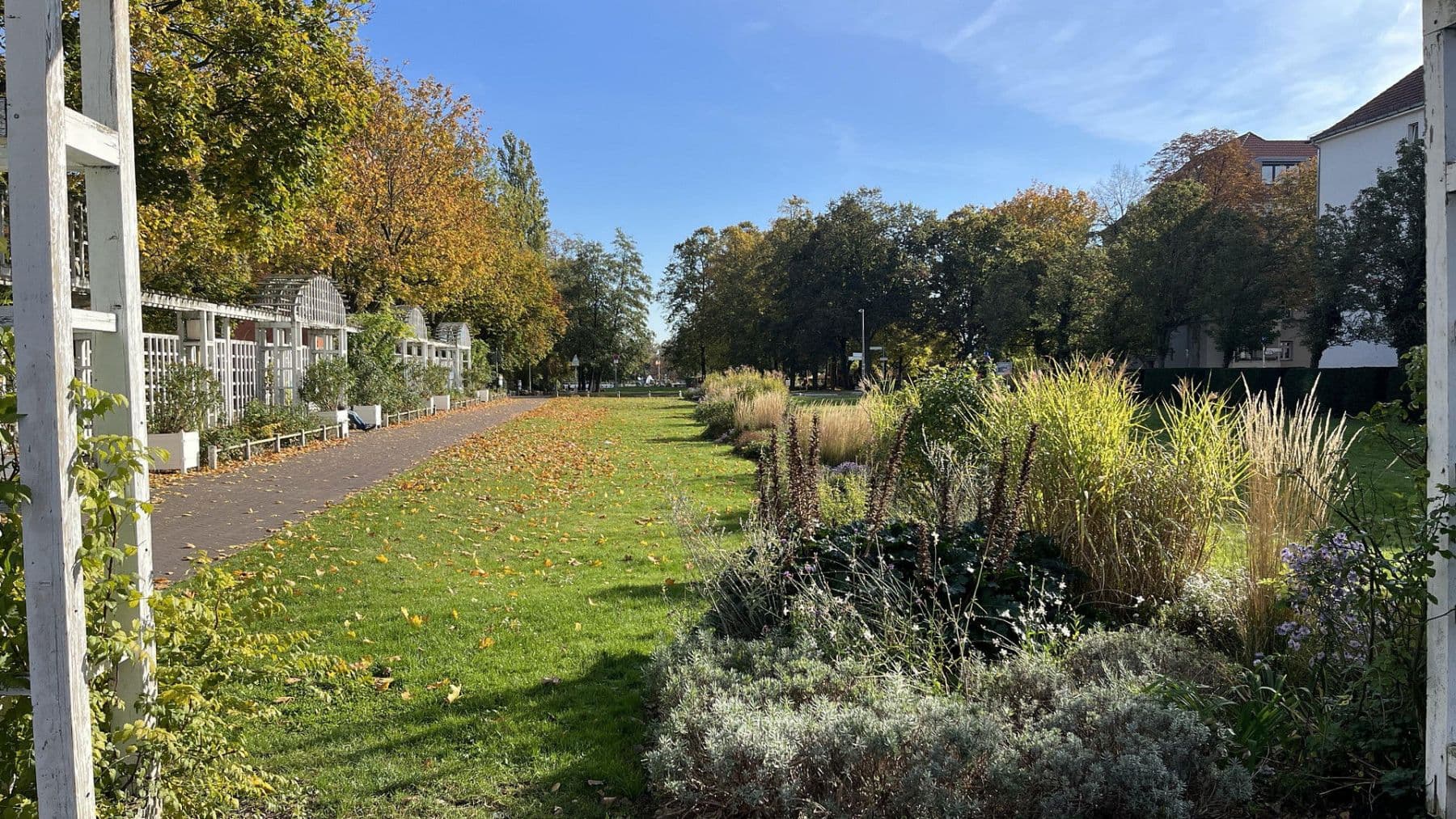 Prodej domu 1.230 m², pozemek 440 m², Berlin, Berlín Prodej domu 1.230 m², pozemek 440 m², Berlin, Berlín