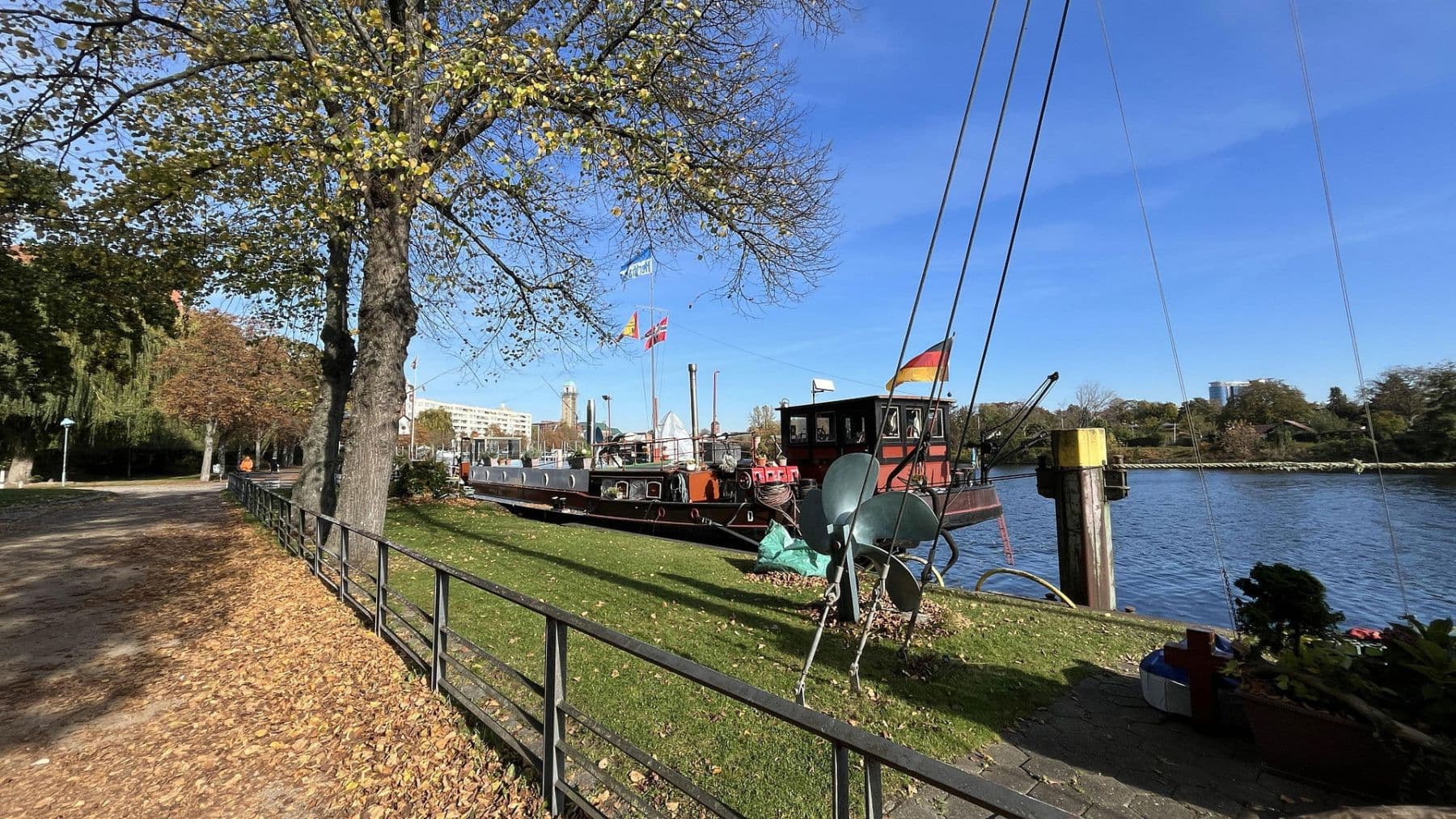 Prodej domu 1.230 m², pozemek 440 m², Berlin, Berlín Prodej domu 1.230 m², pozemek 440 m², Berlin, Berlín