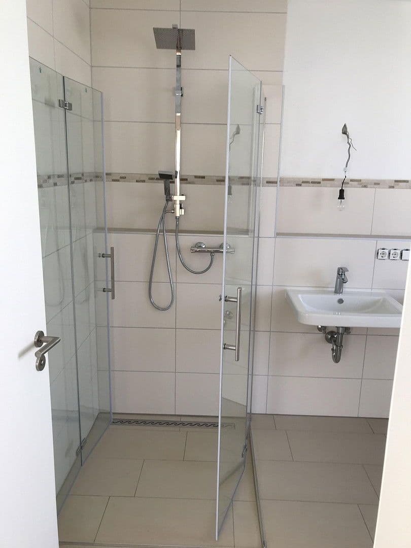 Prodej domu 227 m², pozemek 286 m², Tainger Straße 15f, Pastetten, Bavorsko Prodej domu 227 m², pozemek 286 m², Tainger Straße 15f, Pastetten, Bavorsko