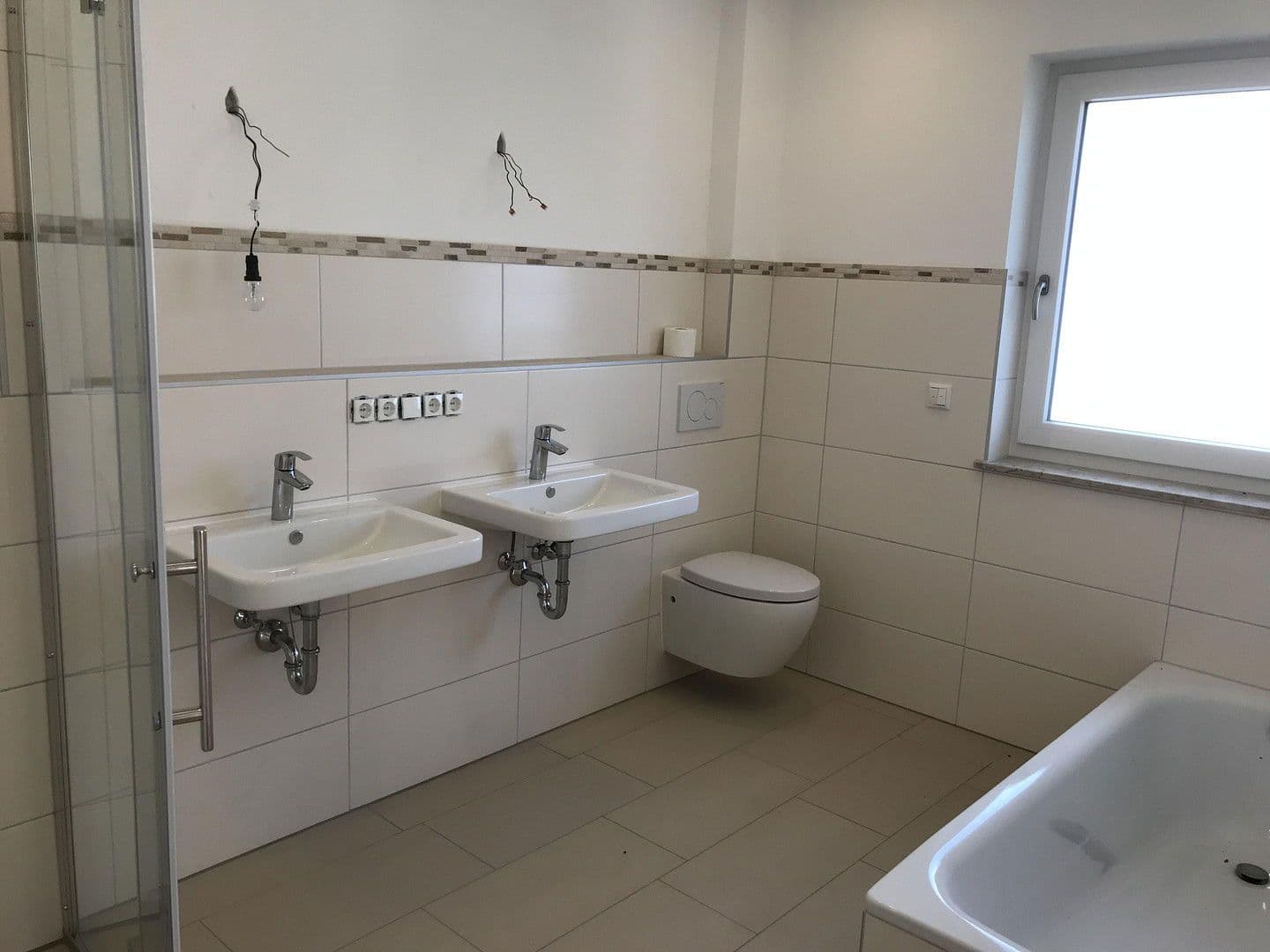 Prodej domu 227 m², pozemek 286 m², Tainger Straße 15f, Pastetten, Bavorsko Prodej domu 227 m², pozemek 286 m², Tainger Straße 15f, Pastetten, Bavorsko