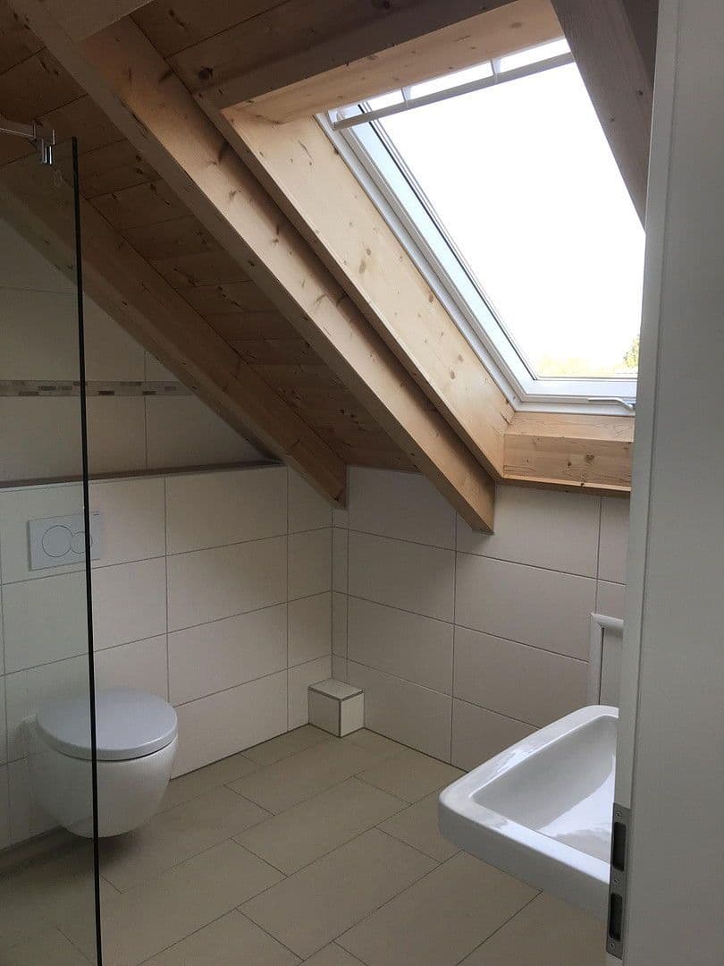 Prodej domu 227 m², pozemek 286 m², Tainger Straße 15f, Pastetten, Bavorsko Prodej domu 227 m², pozemek 286 m², Tainger Straße 15f, Pastetten, Bavorsko