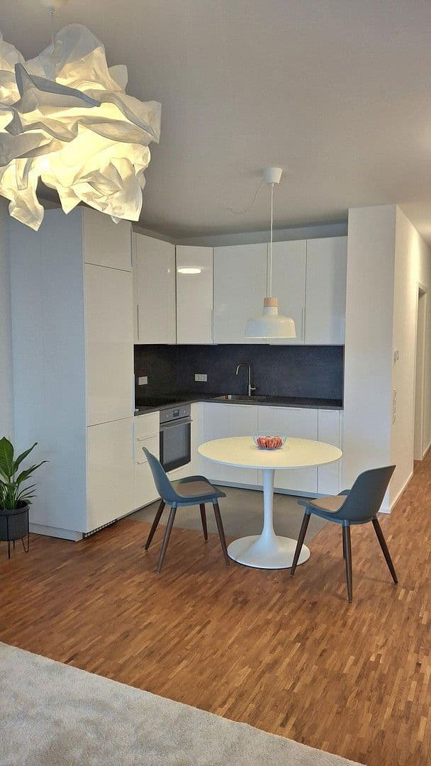 Pronájem bytu 2+1 67 m², Ludwig-Landmann-Straße 381, Frankfurt am Main, Hessen Pronájem bytu 2+1 67 m², Ludwig-Landmann-Straße 381, Frankfurt am Main, Hessen