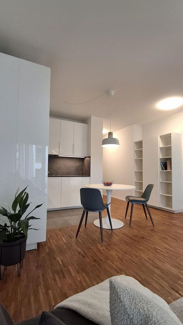 Pronájem bytu 2+1 67 m², Ludwig-Landmann-Straße 381, Frankfurt am Main, Hessen Pronájem bytu 2+1 67 m², Ludwig-Landmann-Straße 381, Frankfurt am Main, Hessen