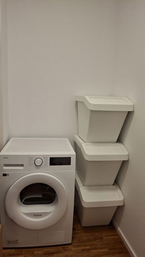 Pronájem bytu 2+1 67 m², Ludwig-Landmann-Straße 381, Frankfurt am Main, Hessen Pronájem bytu 2+1 67 m², Ludwig-Landmann-Straße 381, Frankfurt am Main, Hessen