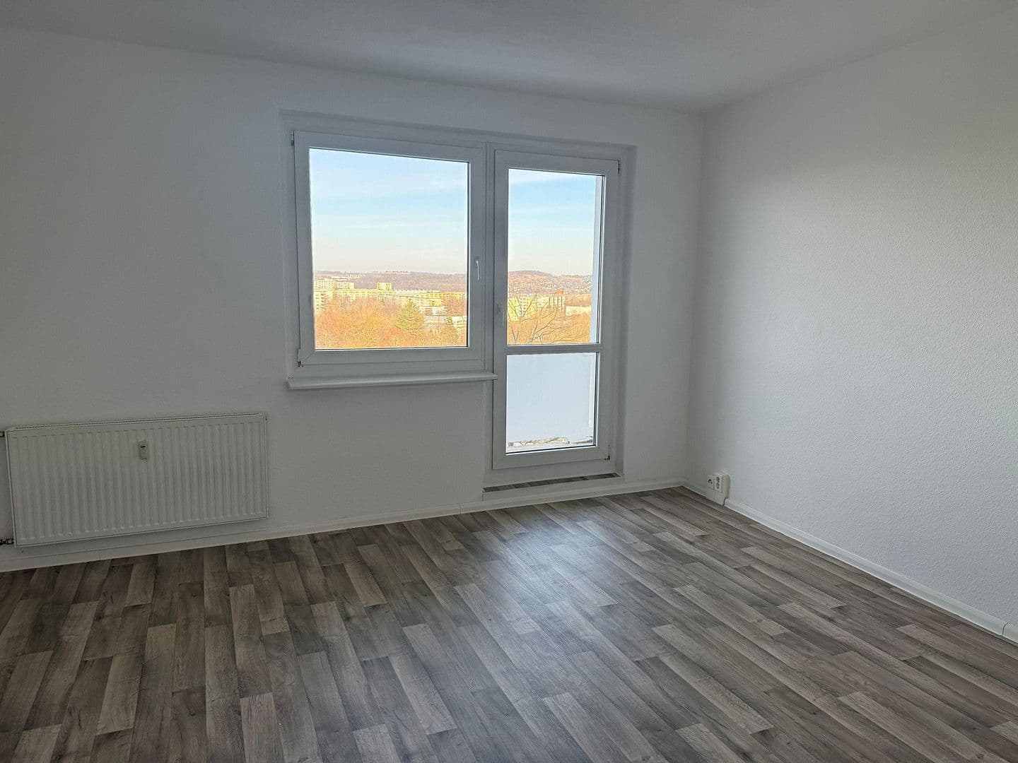 Pronájem bytu 5+1 118 m², Otto Worms Straße, Gera, Durynsko Pronájem bytu 5+1 118 m², Otto Worms Straße, Gera, Durynsko