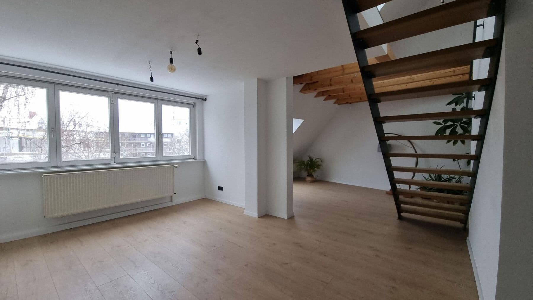 Prodej bytu 3+kk 120 m², Braunschweig, Dolní Sasko Prodej bytu 3+kk 120 m², Braunschweig, Dolní Sasko
