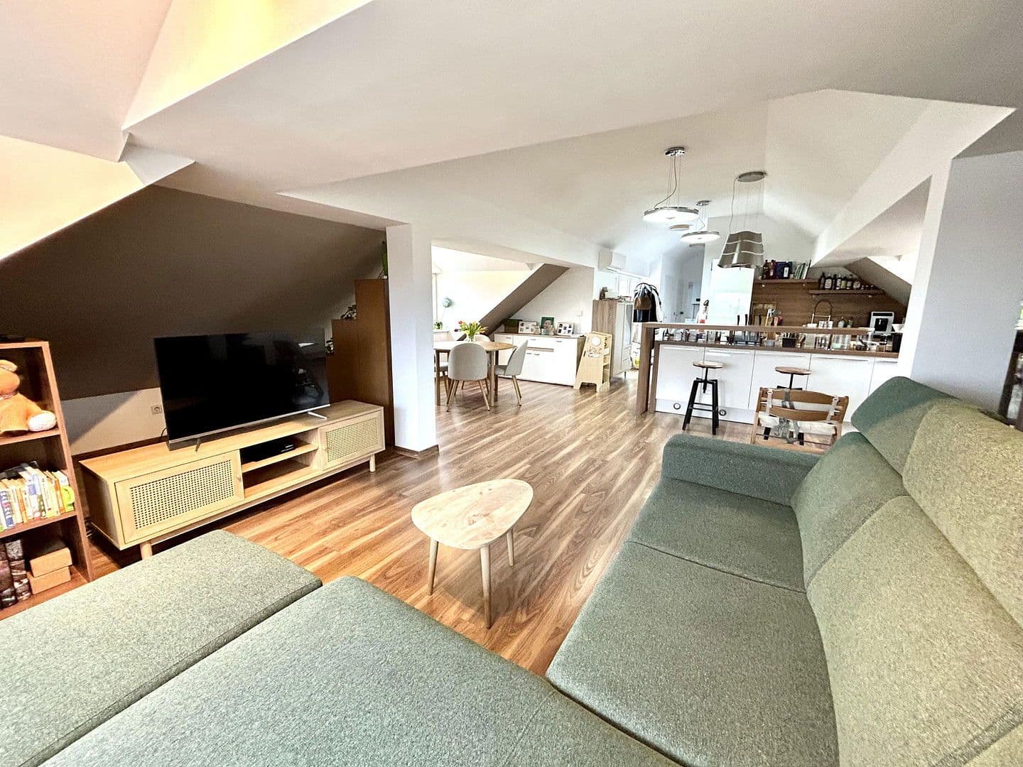 Prodej bytu 3+1 111 m², Wienerstrasse 13, Maria Ellend, Dolní Rakousko Prodej bytu 3+1 111 m², Wienerstrasse 13, Maria Ellend, Dolní Rakousko