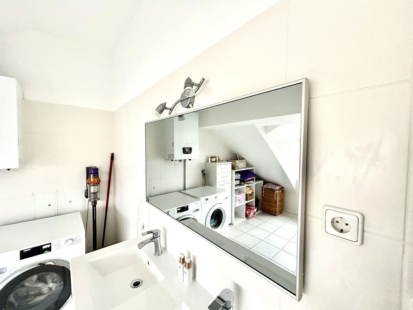 Prodej bytu 3+1 111 m², Wienerstrasse 13, Maria Ellend, Dolní Rakousko Prodej bytu 3+1 111 m², Wienerstrasse 13, Maria Ellend, Dolní Rakousko