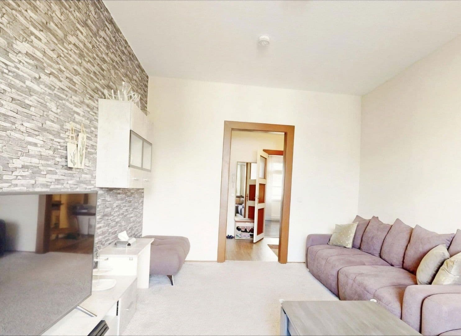 Pronájem bytu 4+1 128 m², Georg-Schumann-Straße 31, Leipzig, Sasko Pronájem bytu 4+1 128 m², Georg-Schumann-Straße 31, Leipzig, Sasko