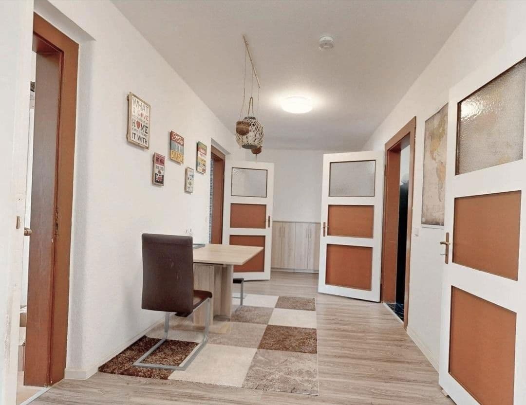 Pronájem bytu 4+1 128 m², Georg-Schumann-Straße 31, Leipzig, Sasko Pronájem bytu 4+1 128 m², Georg-Schumann-Straße 31, Leipzig, Sasko