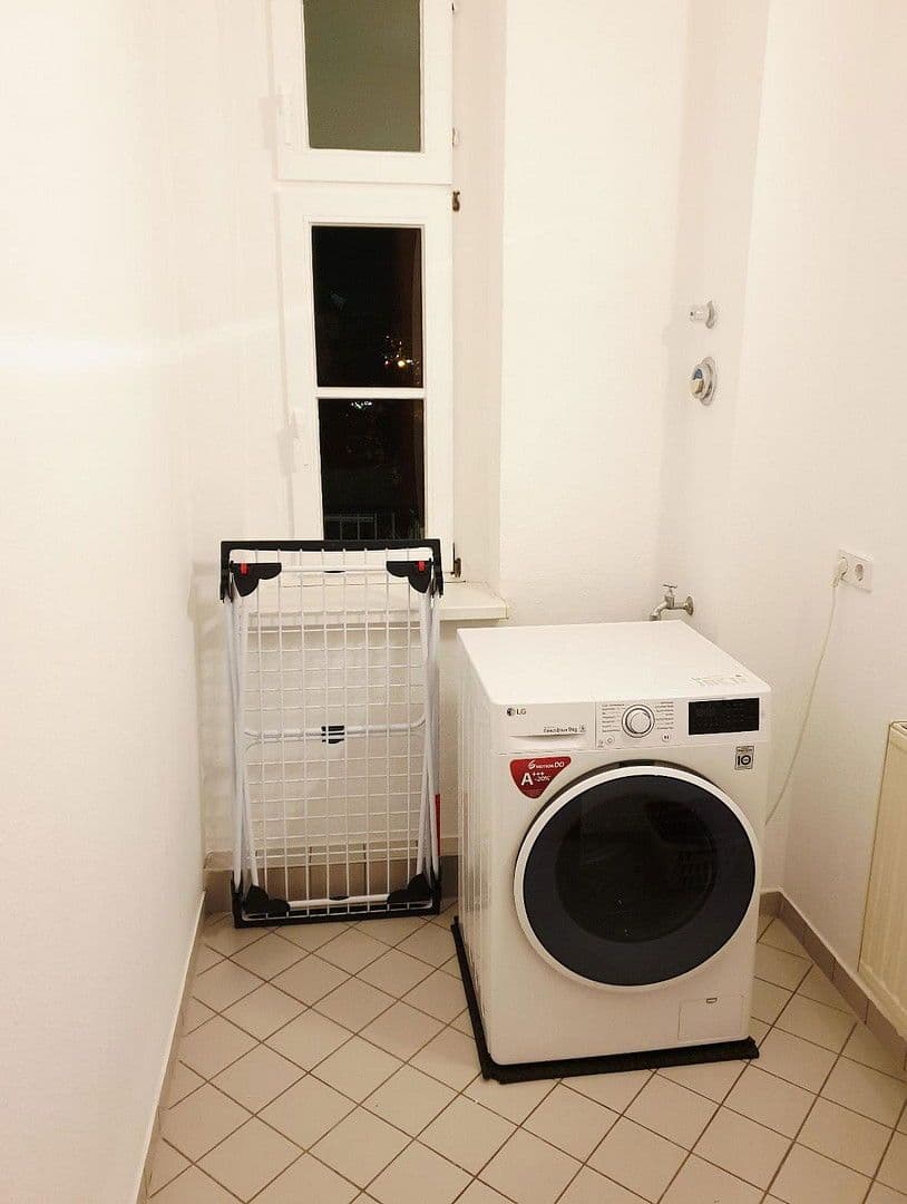 Pronájem bytu 4+1 128 m², Georg-Schumann-Straße 31, Leipzig, Sasko Pronájem bytu 4+1 128 m², Georg-Schumann-Straße 31, Leipzig, Sasko