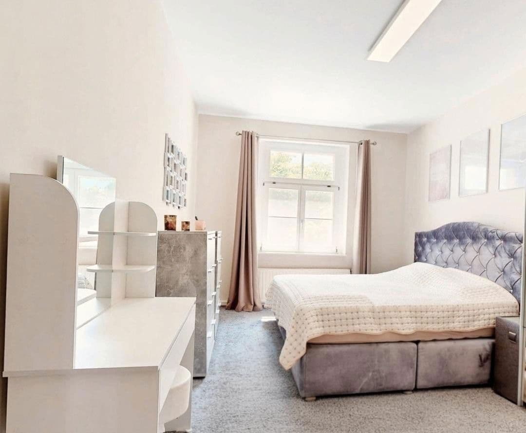 Pronájem bytu 4+1 128 m², Georg-Schumann-Straße 31, Leipzig, Sasko Pronájem bytu 4+1 128 m², Georg-Schumann-Straße 31, Leipzig, Sasko