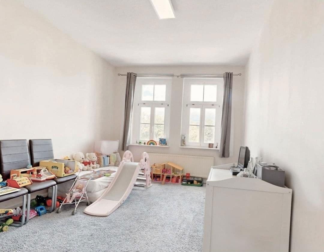 Pronájem bytu 4+1 128 m², Georg-Schumann-Straße 31, Leipzig, Sasko Pronájem bytu 4+1 128 m², Georg-Schumann-Straße 31, Leipzig, Sasko
