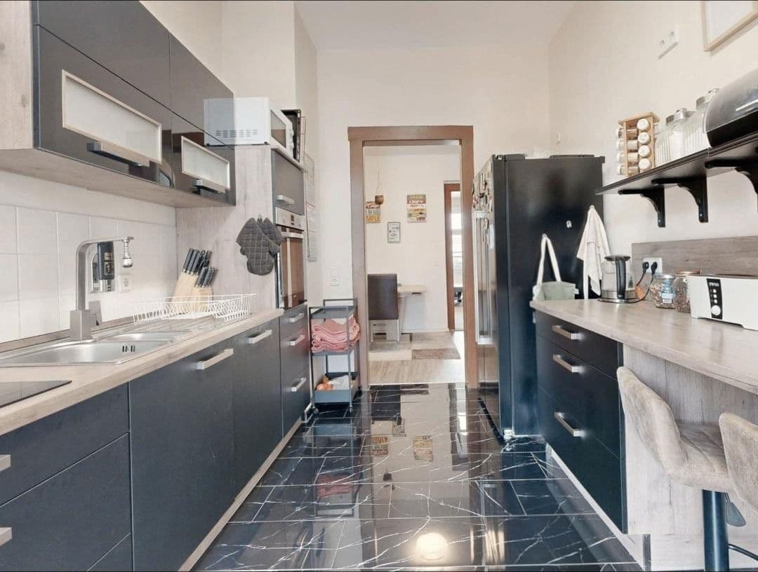 Pronájem bytu 4+1 128 m², Georg-Schumann-Straße 31, Leipzig, Sasko Pronájem bytu 4+1 128 m², Georg-Schumann-Straße 31, Leipzig, Sasko