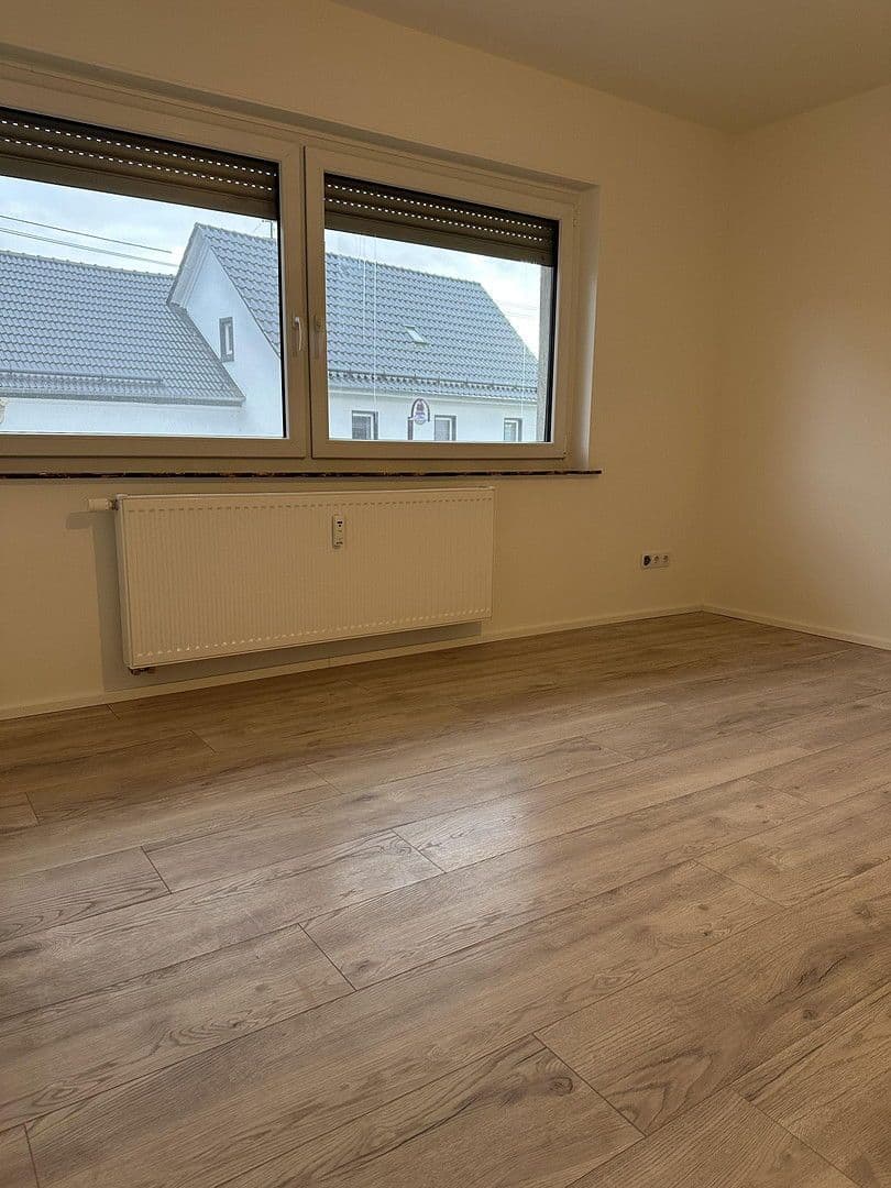 Pronájem bytu 3+1 80 m², Seck, Porýní-Falc Pronájem bytu 3+1 80 m², Seck, Porýní-Falc