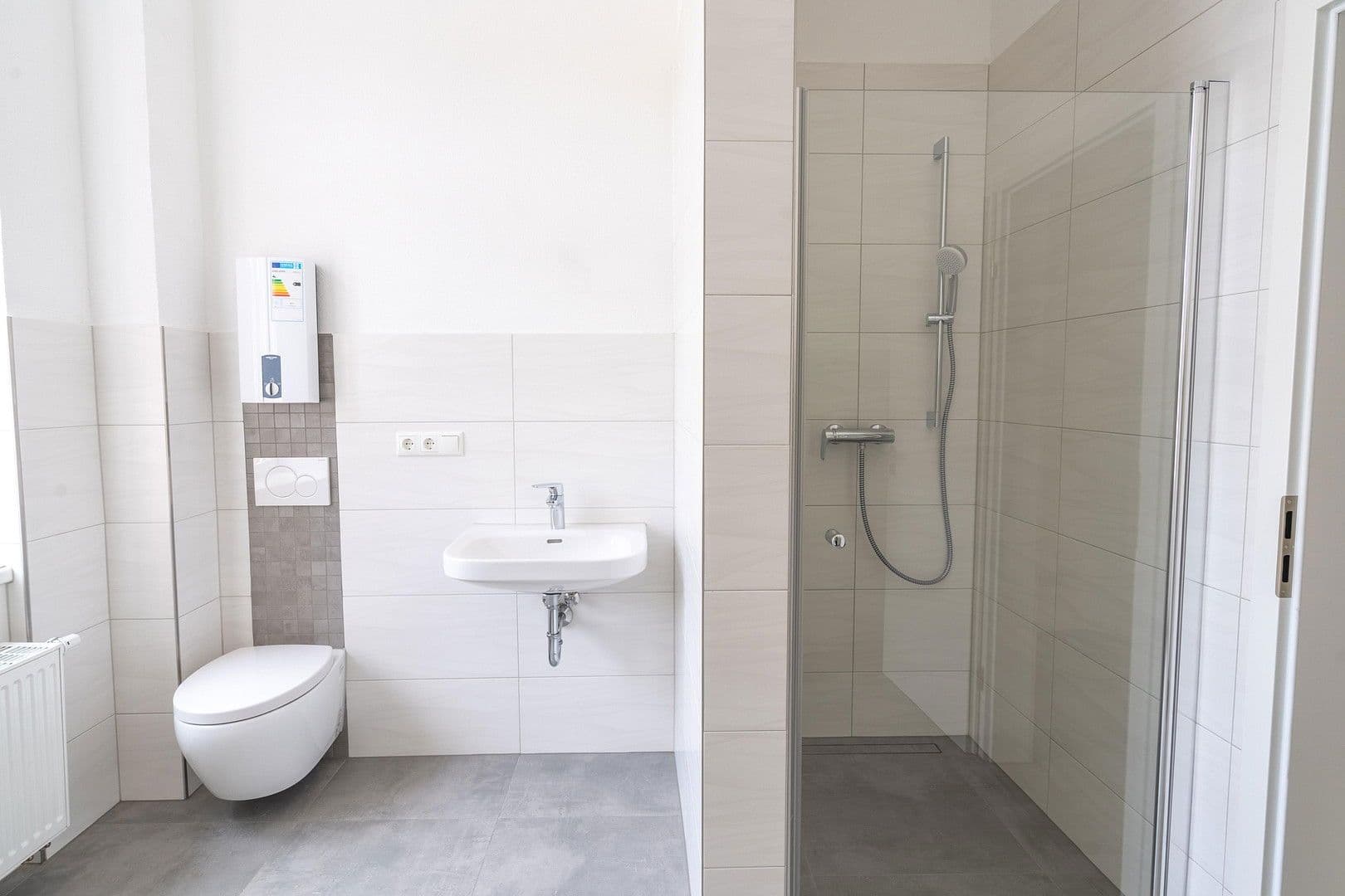 Pronájem bytu 3+1 93 m², Koblenzer Strasse 41, Bingen am Rhein, Porýní-Falc Pronájem bytu 3+1 93 m², Koblenzer Strasse 41, Bingen am Rhein, Porýní-Falc