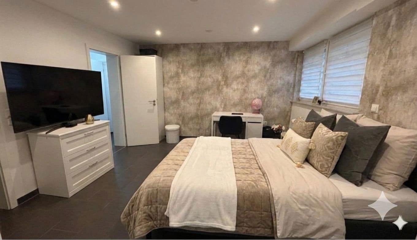 Prodej domu 450 m², pozemek 540 m², Rüsselsheim am Main, Hessen Prodej domu 450 m², pozemek 540 m², Rüsselsheim am Main, Hessen