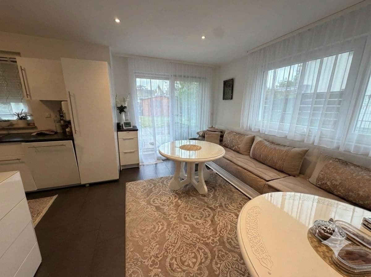 Prodej domu 450 m², pozemek 540 m², Rüsselsheim am Main, Hessen Prodej domu 450 m², pozemek 540 m², Rüsselsheim am Main, Hessen