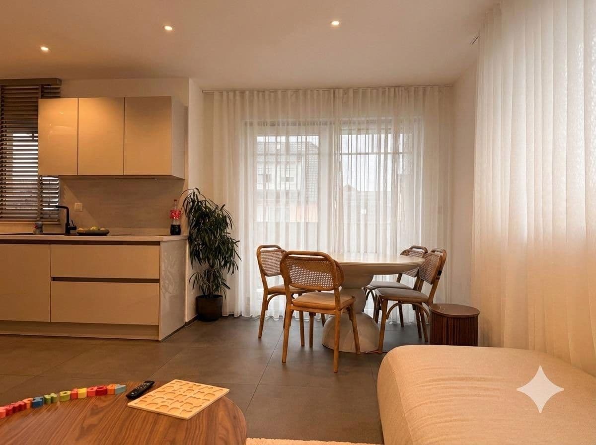 Prodej domu 450 m², pozemek 540 m², Rüsselsheim am Main, Hessen Prodej domu 450 m², pozemek 540 m², Rüsselsheim am Main, Hessen