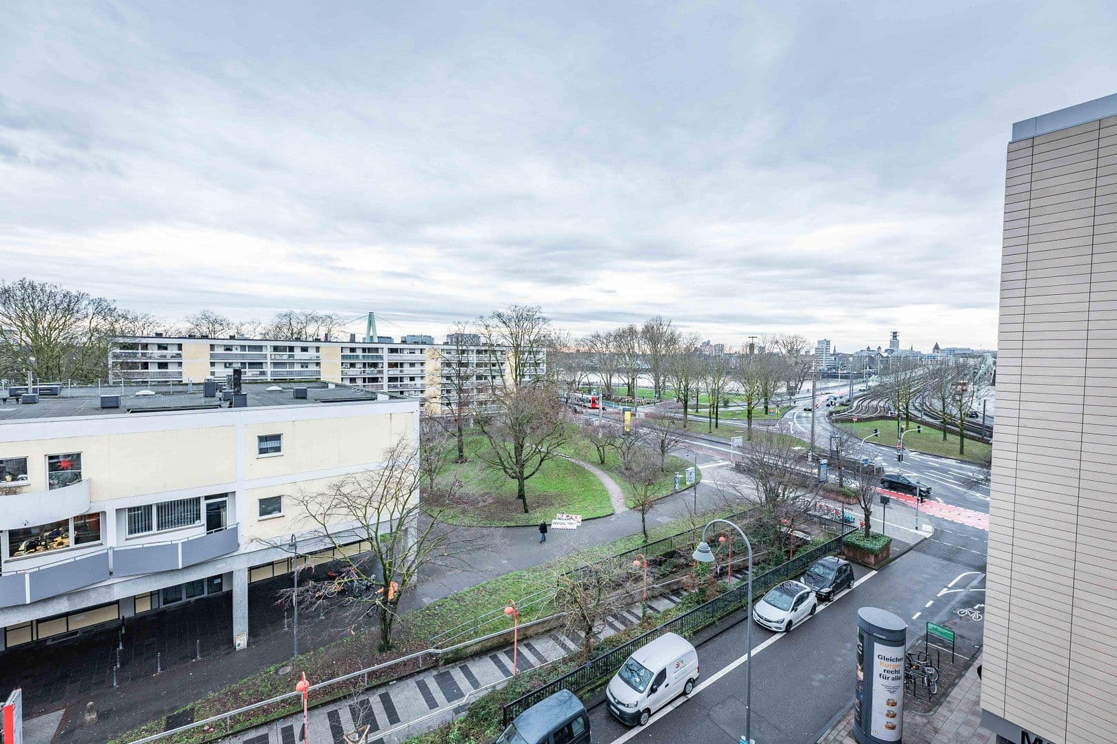 Pronájem bytu 5+1 24 m², Deutzer Freiheit 51, Köln, Severní Porýní-Vestfálsko Pronájem bytu 5+1 24 m², Deutzer Freiheit 51, Köln, Severní Porýní-Vestfálsko