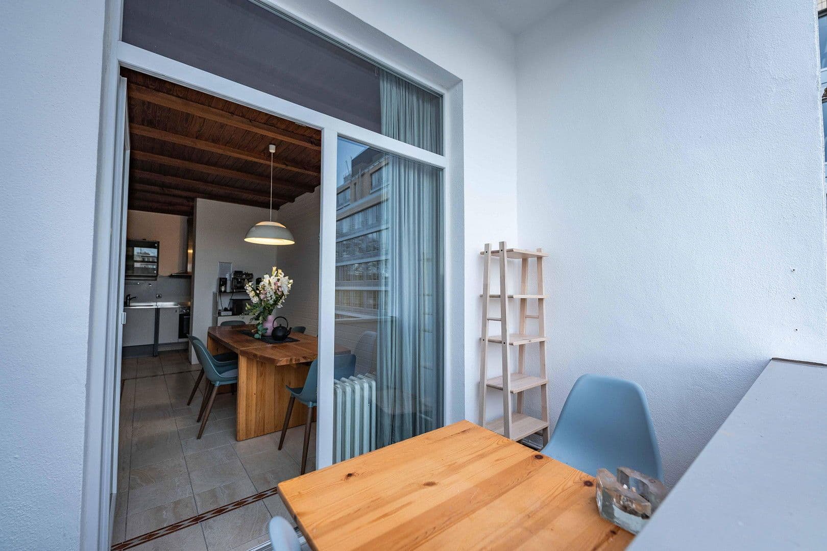 Pronájem bytu 5+1 24 m², Deutzer Freiheit 51, Köln, Severní Porýní-Vestfálsko Pronájem bytu 5+1 24 m², Deutzer Freiheit 51, Köln, Severní Porýní-Vestfálsko