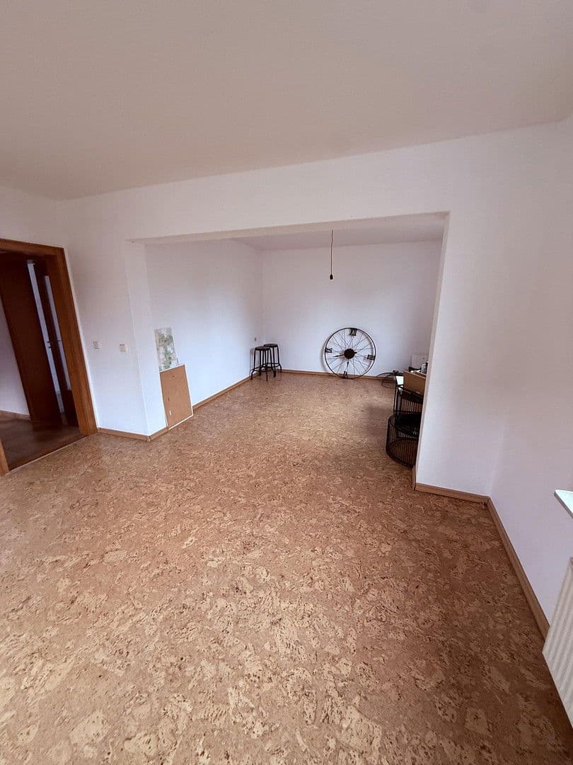 Pronájem bytu 2+1 65 m², Friedrich-Ebert-Str.5, Ronnenberg, Dolní Sasko Pronájem bytu 2+1 65 m², Friedrich-Ebert-Str.5, Ronnenberg, Dolní Sasko