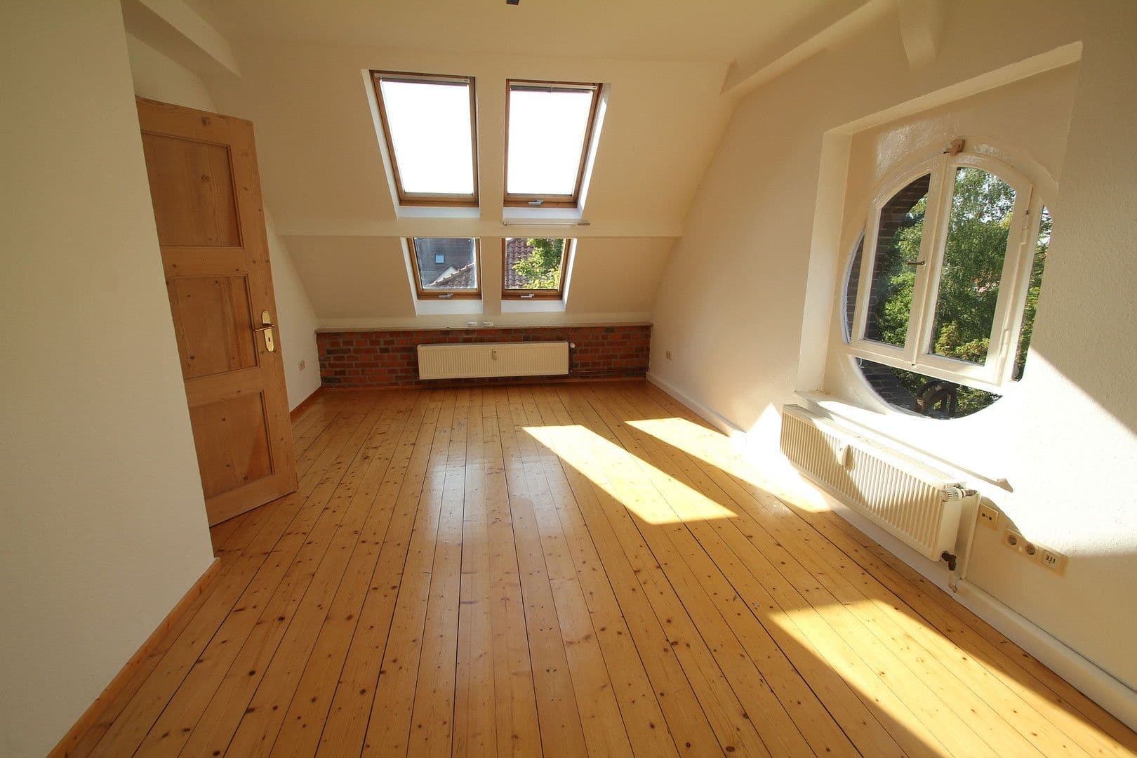 Pronájem bytu 2+1 68 m², Göttingen, Dolní Sasko Pronájem bytu 2+1 68 m², Göttingen, Dolní Sasko