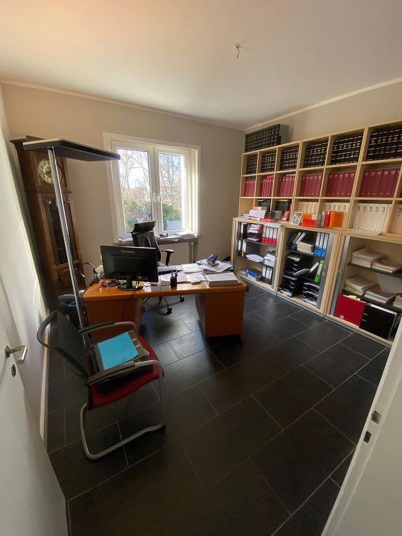 Pronájem kanceláře 120 m², Fritz-Bauer-Straße, Darmstadt, Hessen Pronájem kanceláře 120 m², Fritz-Bauer-Straße, Darmstadt, Hessen