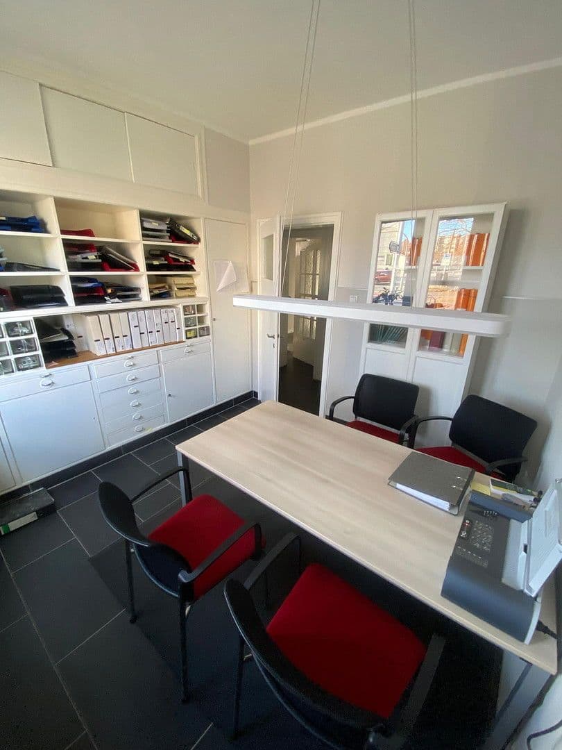 Pronájem kanceláře 120 m², Fritz-Bauer-Straße, Darmstadt, Hessen Pronájem kanceláře 120 m², Fritz-Bauer-Straße, Darmstadt, Hessen