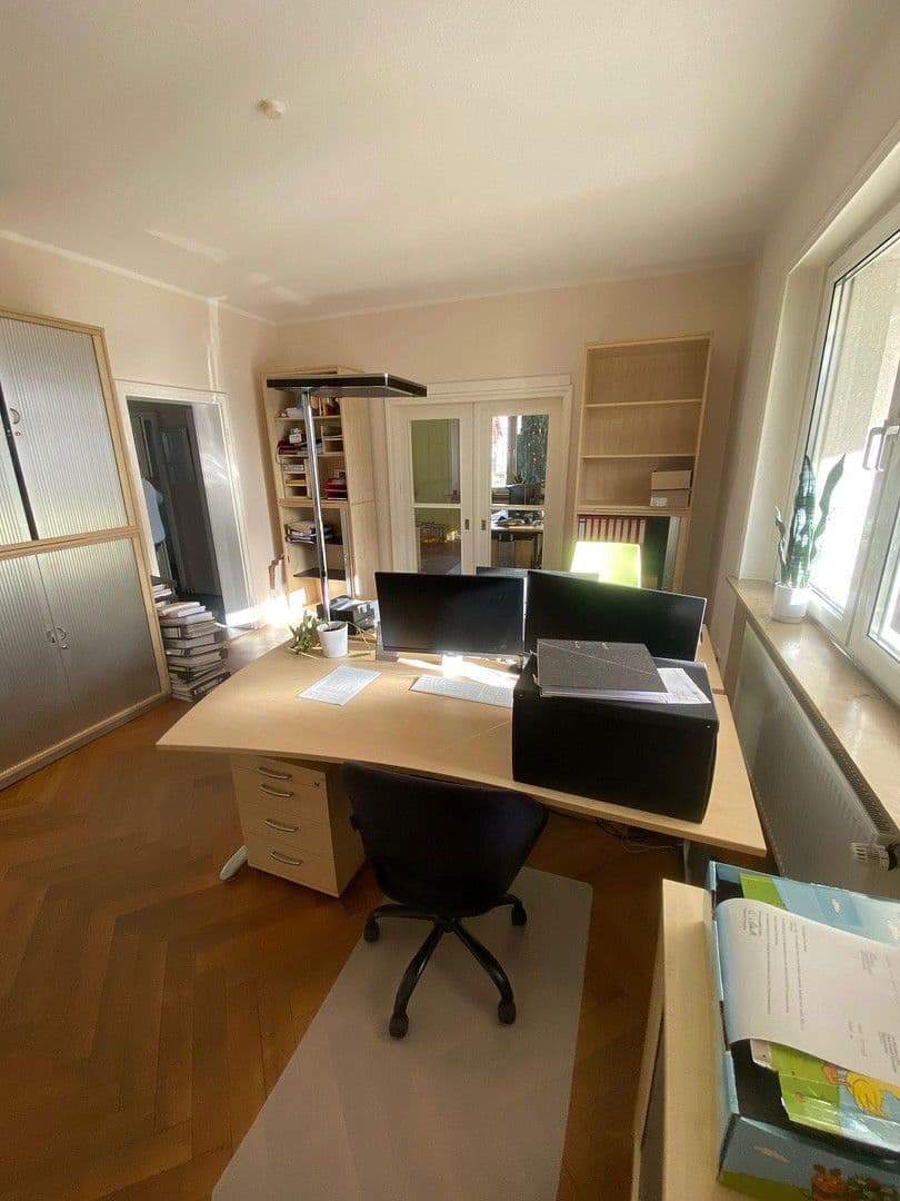 Pronájem kanceláře 120 m², Fritz-Bauer-Straße, Darmstadt, Hessen Pronájem kanceláře 120 m², Fritz-Bauer-Straße, Darmstadt, Hessen