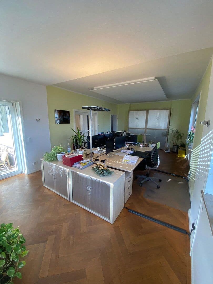 Pronájem kanceláře 120 m², Fritz-Bauer-Straße, Darmstadt, Hessen Pronájem kanceláře 120 m², Fritz-Bauer-Straße, Darmstadt, Hessen