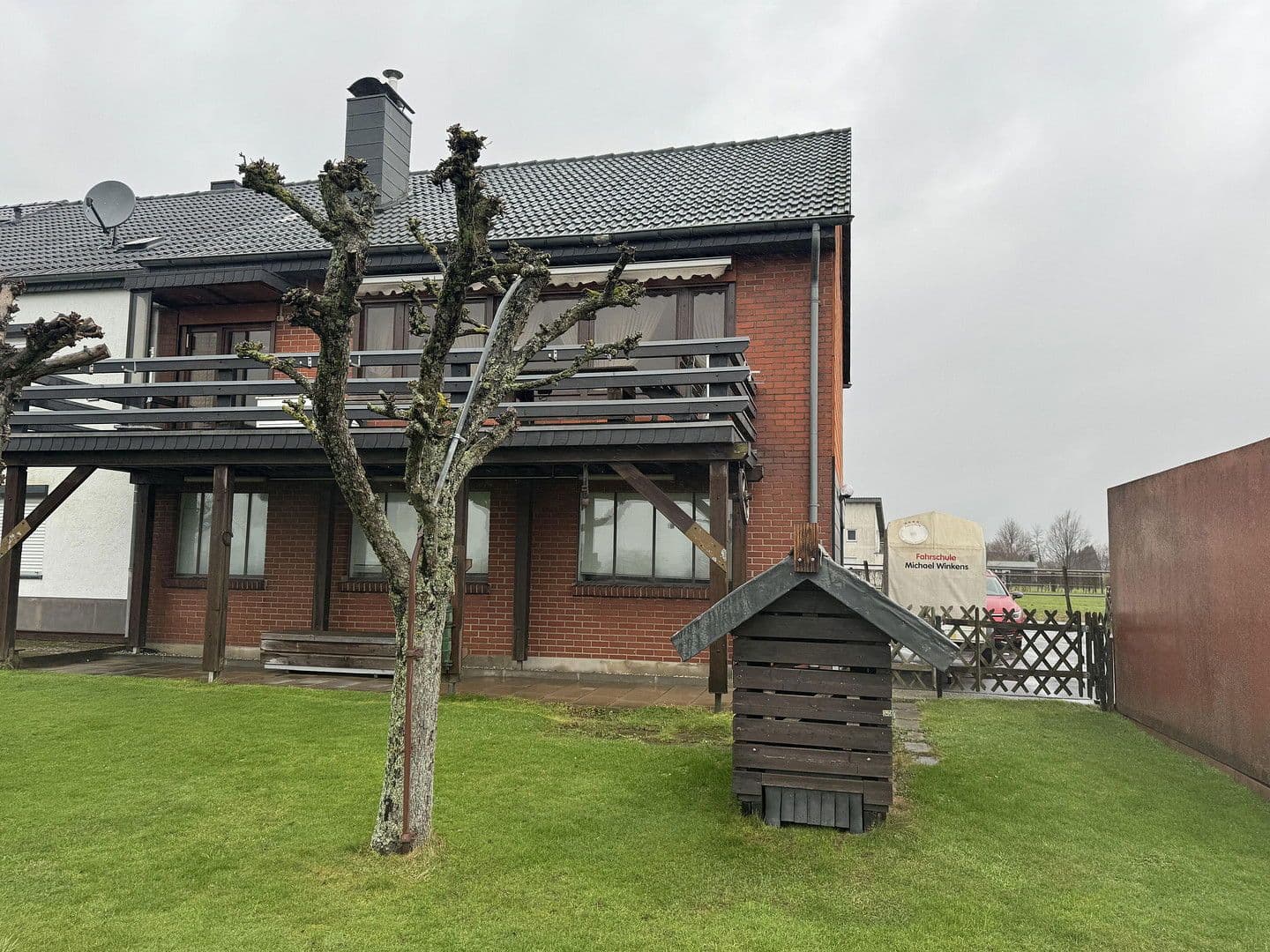 Prodej domu 143 m², pozemek 1.000 m², Haalerstraße 155, Würselen, Severní Porýní-Vestfálsko Prodej domu 143 m², pozemek 1.000 m², Haalerstraße 155, Würselen, Severní Porýní-Vestfálsko