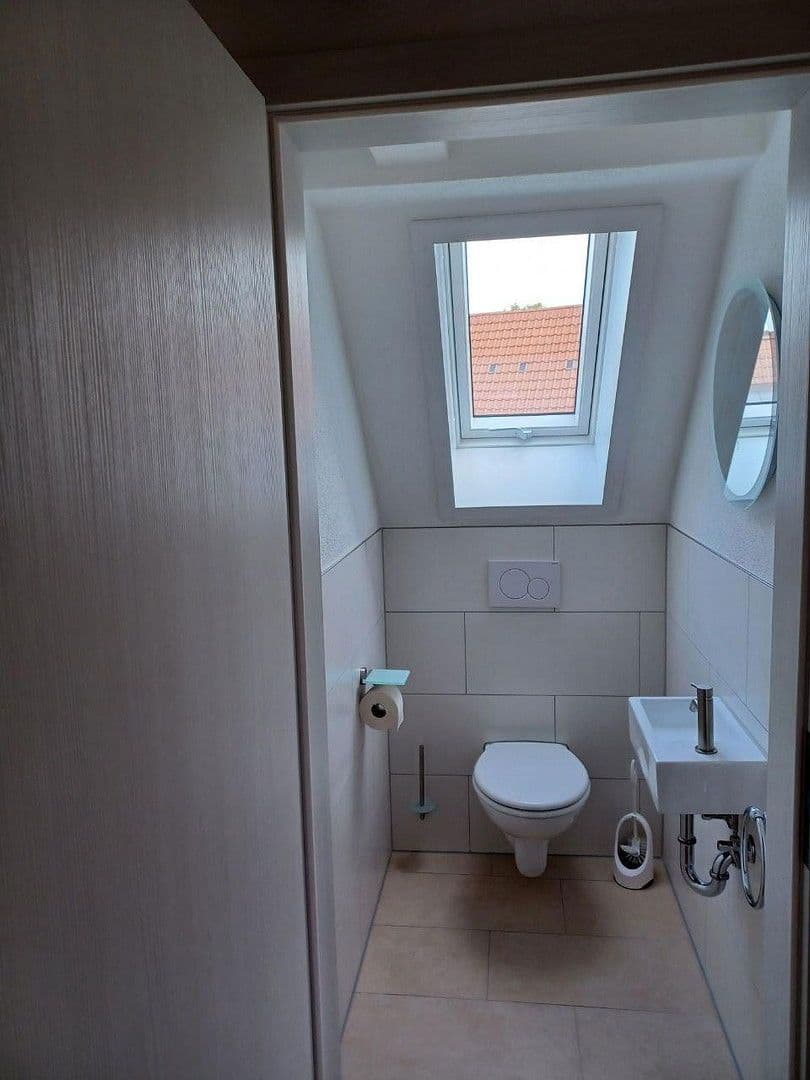 Pronájem bytu 4+1 79 m², Großbottwar, Bádensko-Württembersko Pronájem bytu 4+1 79 m², Großbottwar, Bádensko-Württembersko