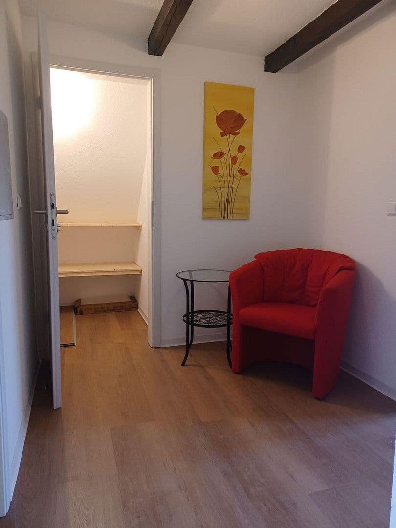 Pronájem bytu 4+1 79 m², Großbottwar, Bádensko-Württembersko Pronájem bytu 4+1 79 m², Großbottwar, Bádensko-Württembersko