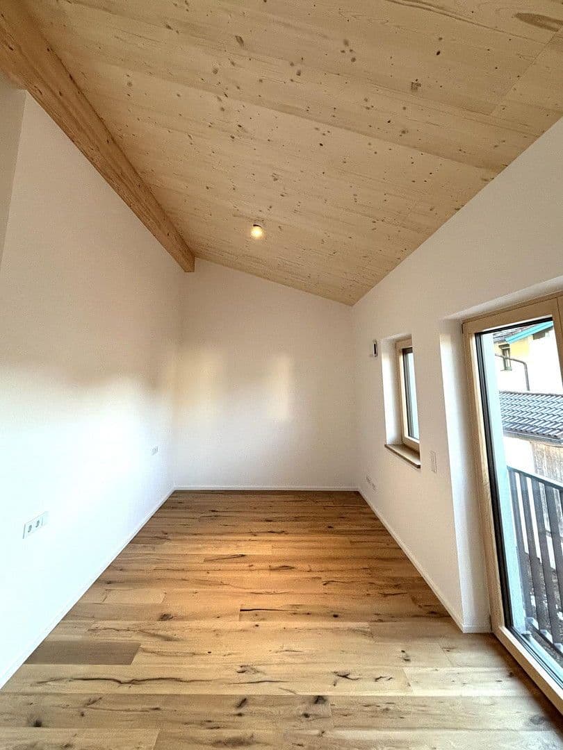 Pronájem domu 133 m², pozemek 250 m², Raubling, Bavorsko Pronájem domu 133 m², pozemek 250 m², Raubling, Bavorsko