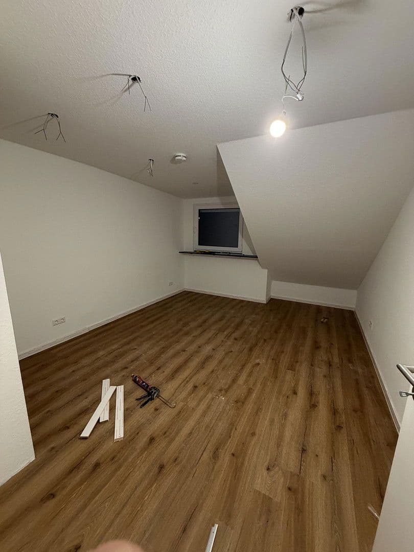 Pronájem bytu 2+kk 65 m², Eutingen- Pforzheim, Bádensko-Württembersko Pronájem bytu 2+kk 65 m², Eutingen- Pforzheim, Bádensko-Württembersko