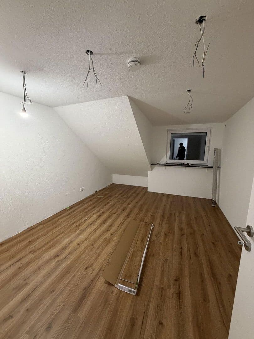 Pronájem bytu 2+kk 65 m², Eutingen- Pforzheim, Bádensko-Württembersko Pronájem bytu 2+kk 65 m², Eutingen- Pforzheim, Bádensko-Württembersko