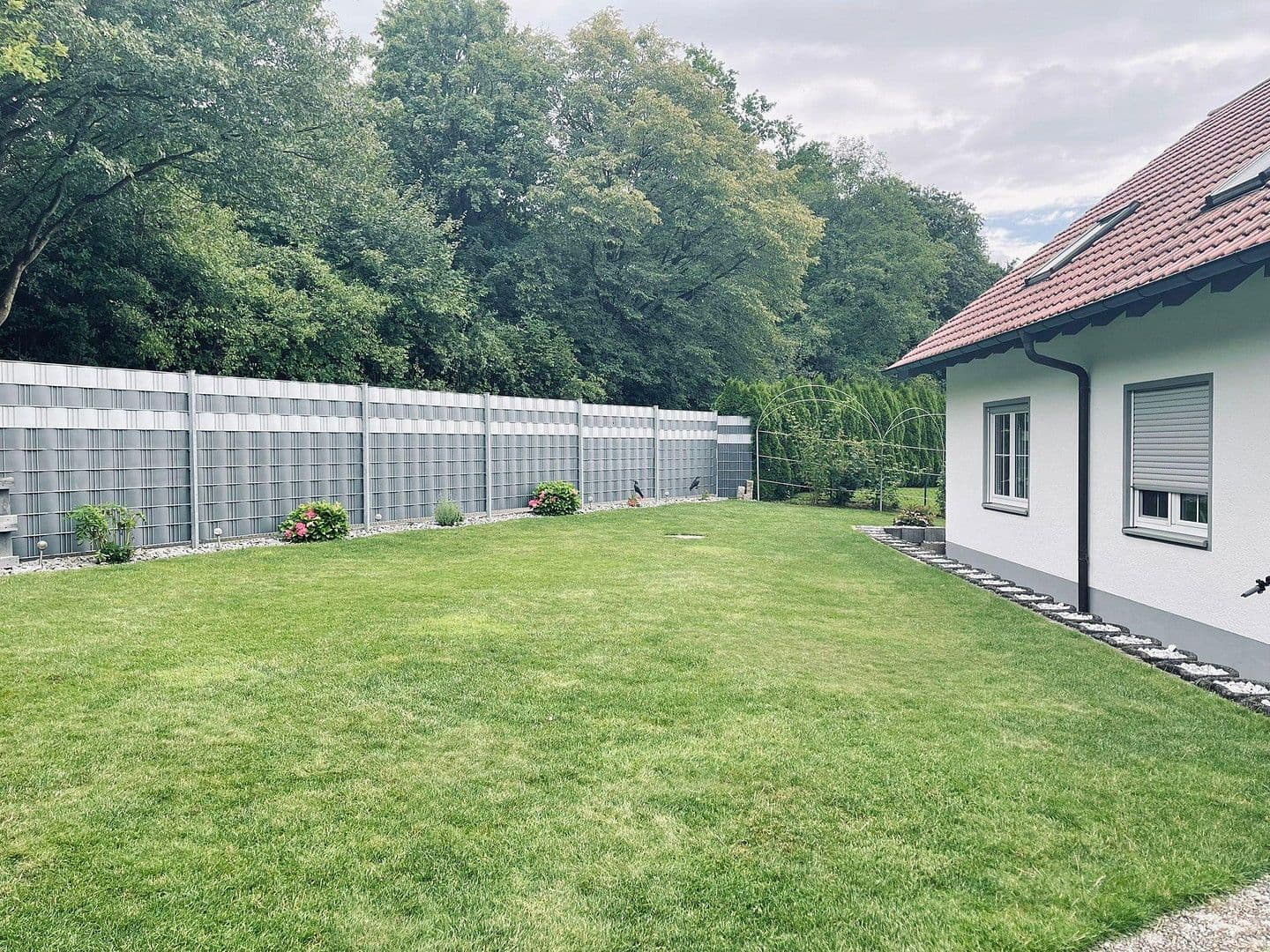 Prodej domu 207 m², pozemek 662 m², Am Hohen Rain 132, Ulm, Bádensko-Württembersko Prodej domu 207 m², pozemek 662 m², Am Hohen Rain 132, Ulm, Bádensko-Württembersko