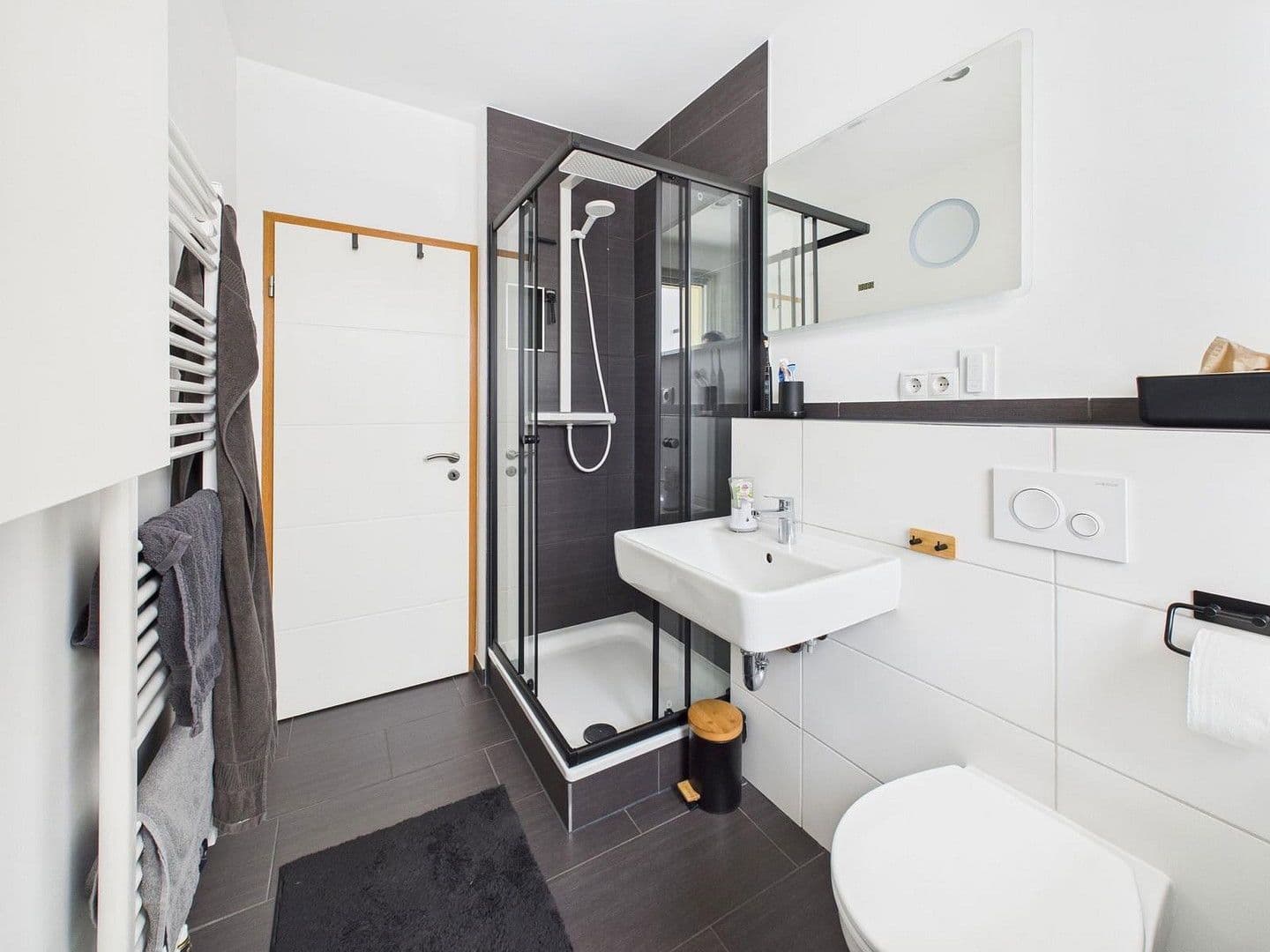 Pronájem bytu 3+1 85 m², Cochstedter Str. 32, Magdeburg, Sasko-Anhaltsko Pronájem bytu 3+1 85 m², Cochstedter Str. 32, Magdeburg, Sasko-Anhaltsko