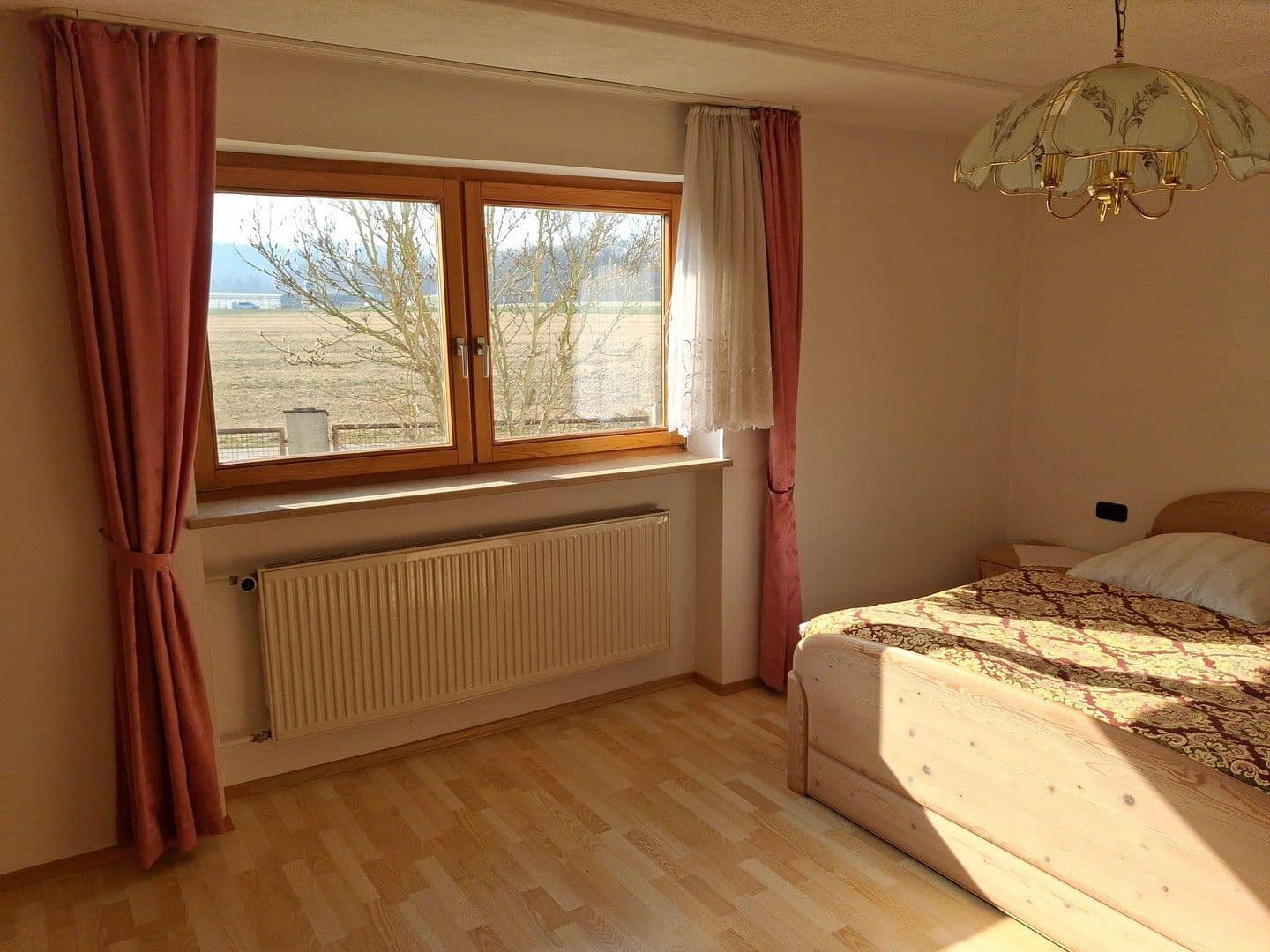 Prodej domu 250 m², pozemek 2.300 m², Emmerting, Bavorsko Prodej domu 250 m², pozemek 2.300 m², Emmerting, Bavorsko