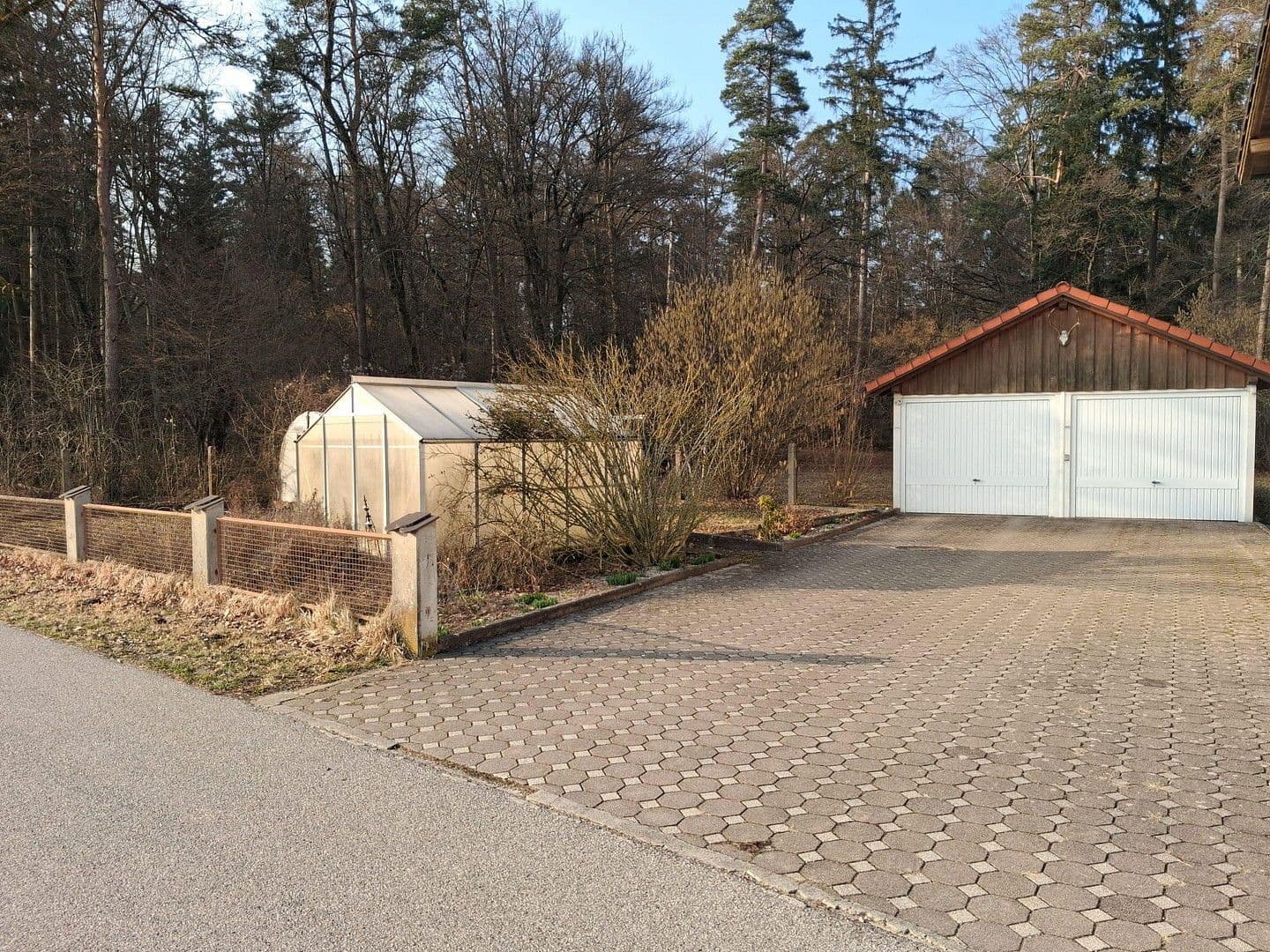 Prodej domu 250 m², pozemek 2.300 m², Emmerting, Bavorsko Prodej domu 250 m², pozemek 2.300 m², Emmerting, Bavorsko