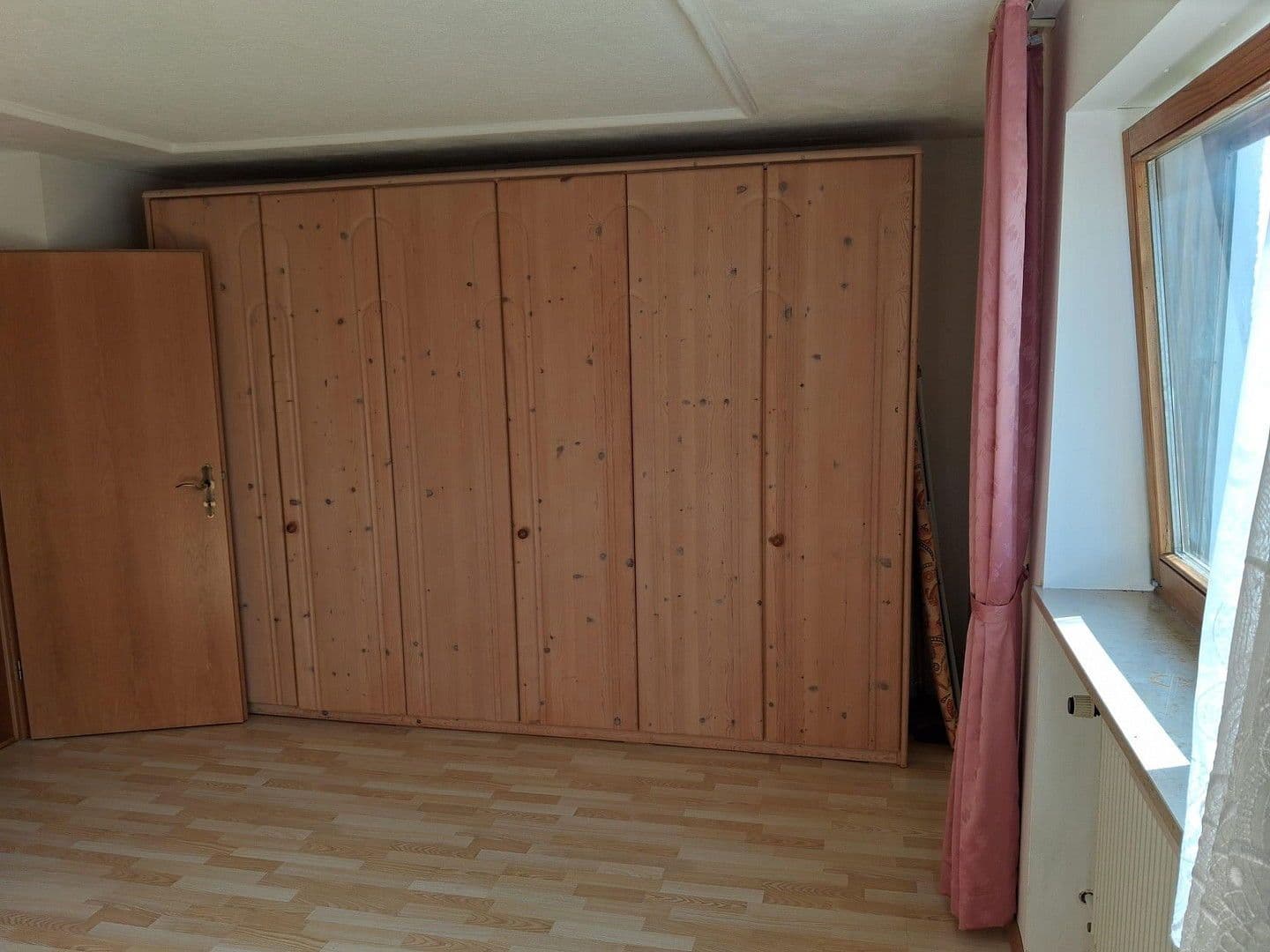 Prodej domu 250 m², pozemek 2.300 m², Emmerting, Bavorsko Prodej domu 250 m², pozemek 2.300 m², Emmerting, Bavorsko