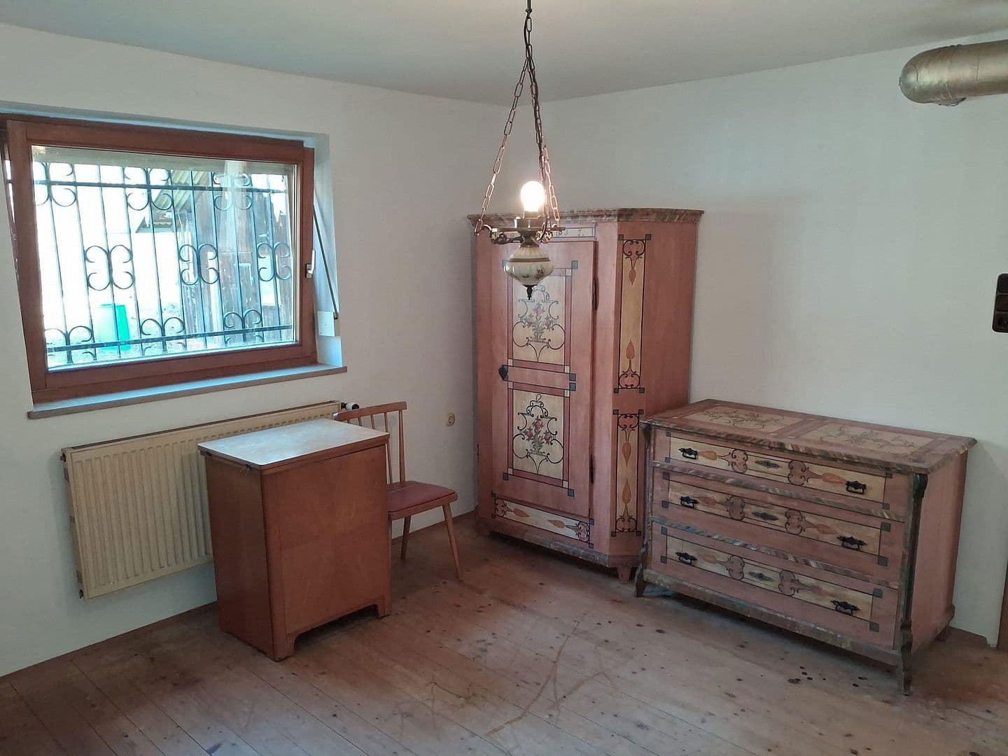 Prodej domu 250 m², pozemek 2.300 m², Emmerting, Bavorsko Prodej domu 250 m², pozemek 2.300 m², Emmerting, Bavorsko