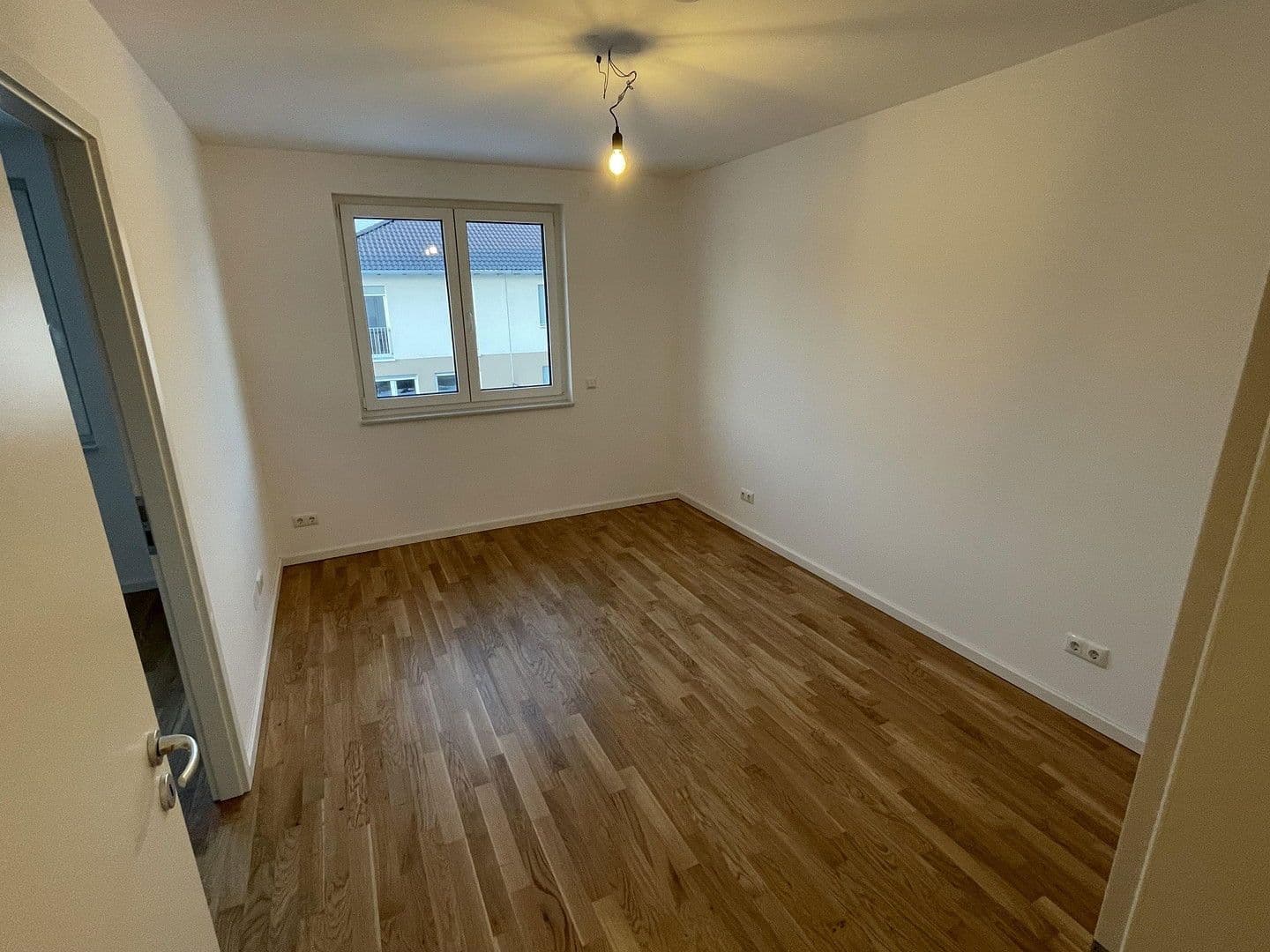 Pronájem domu 140 m², pozemek 400 m², Ottokar-Domma-Weg 9, Schöneiche bei Berlin, Braniborsko Pronájem domu 140 m², pozemek 400 m², Ottokar-Domma-Weg 9, Schöneiche bei Berlin, Braniborsko