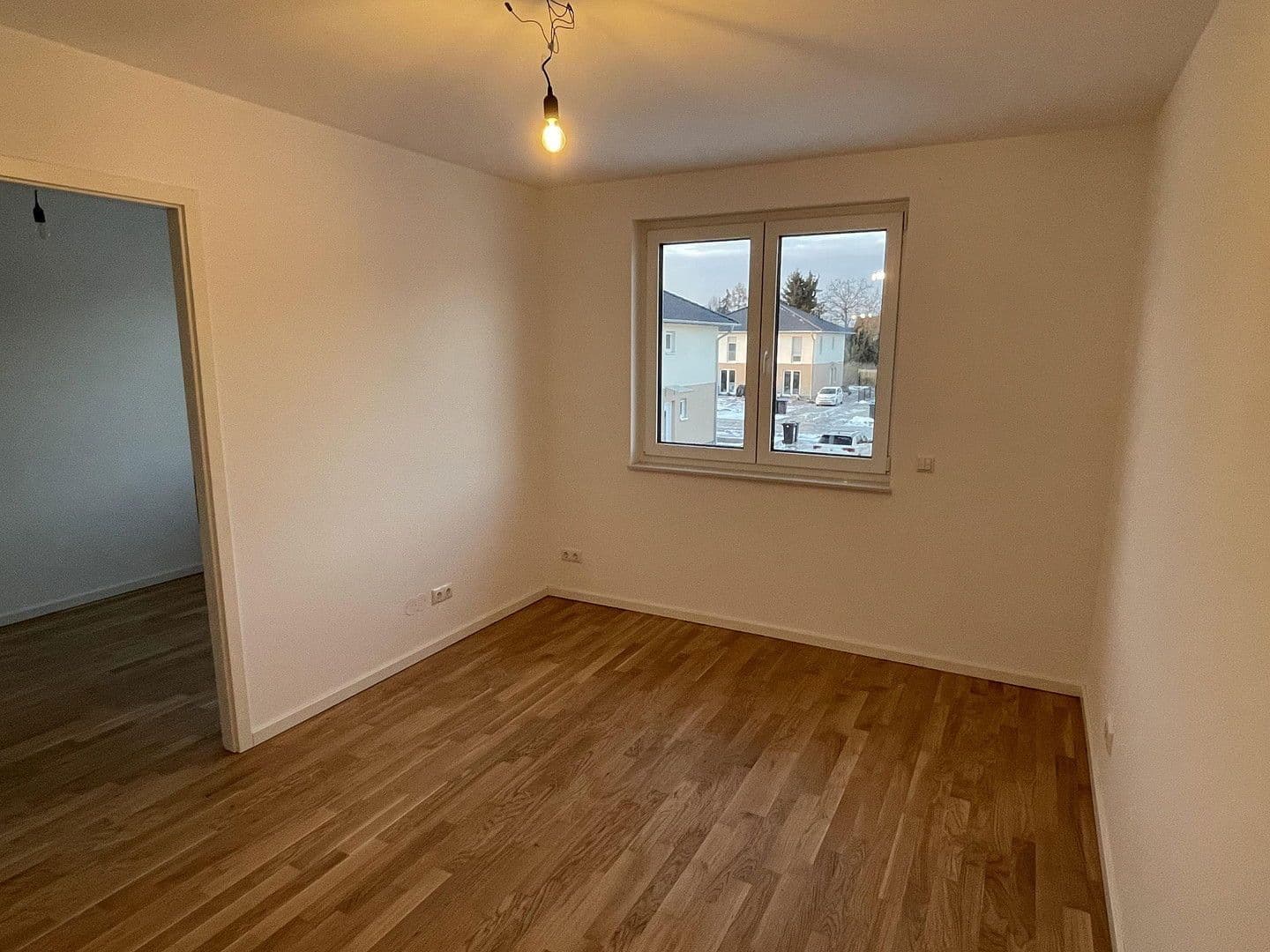 Pronájem domu 140 m², pozemek 400 m², Ottokar-Domma-Weg 9, Schöneiche bei Berlin, Braniborsko Pronájem domu 140 m², pozemek 400 m², Ottokar-Domma-Weg 9, Schöneiche bei Berlin, Braniborsko
