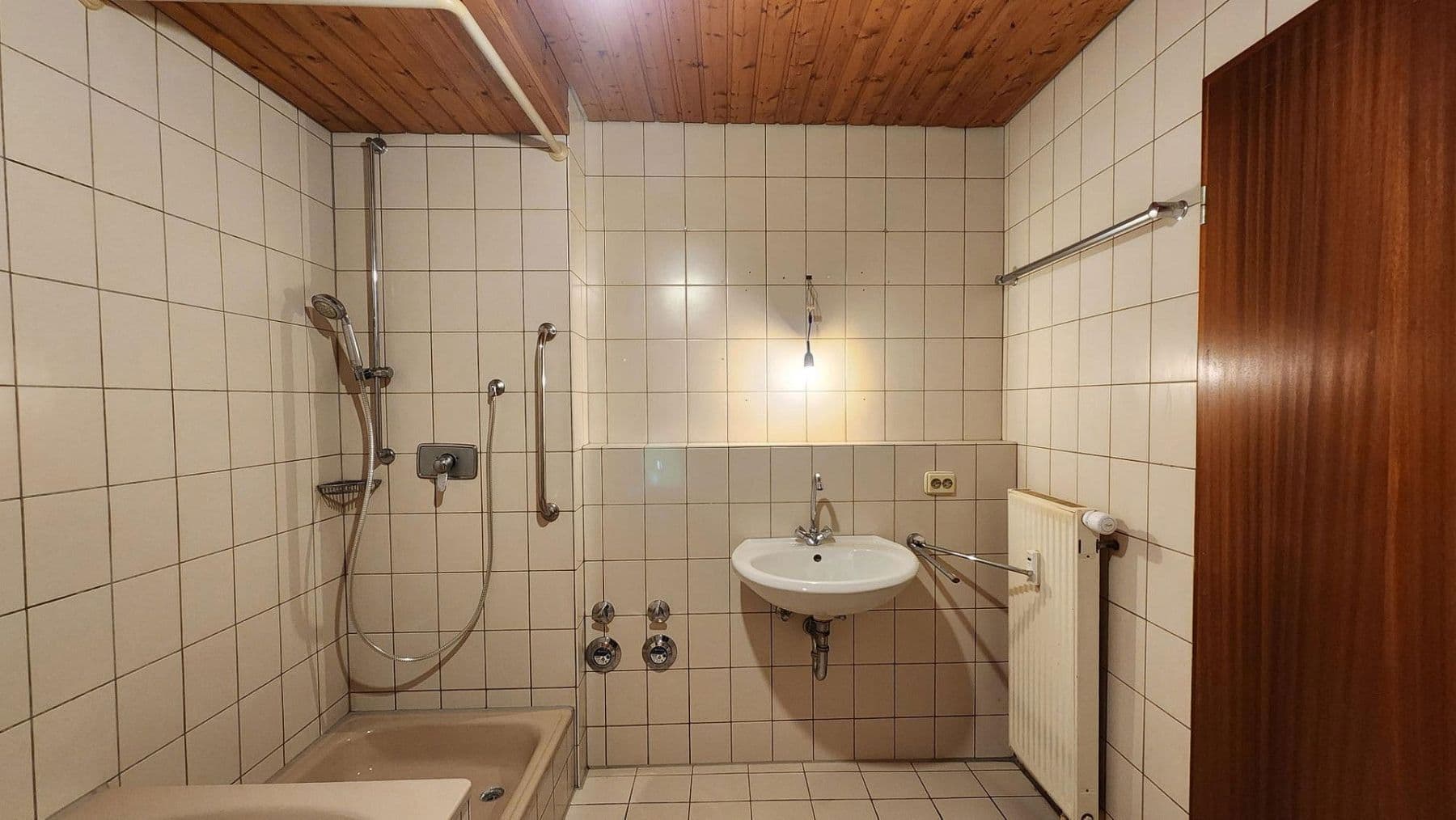 Prodej bytu 3+1 78 m², Geislingerstraße 51, Leonberg, Bádensko-Württembersko Prodej bytu 3+1 78 m², Geislingerstraße 51, Leonberg, Bádensko-Württembersko