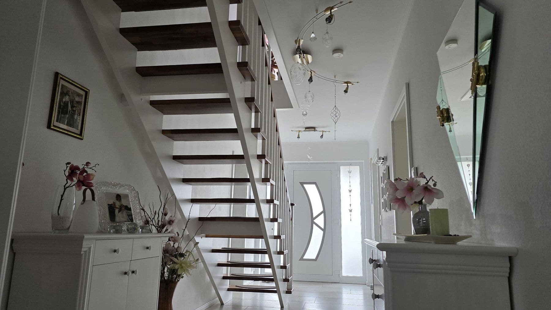 Prodej domu 265 m², pozemek 1.040 m², Riede, Dolní Sasko Prodej domu 265 m², pozemek 1.040 m², Riede, Dolní Sasko