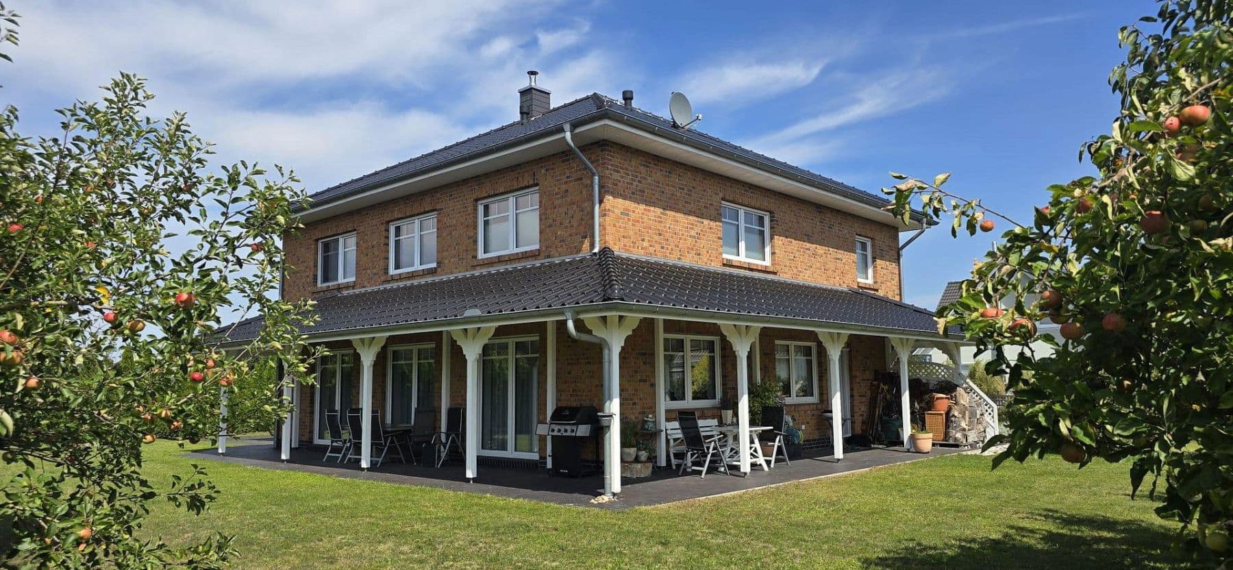 Prodej domu 265 m², pozemek 1.040 m², Riede, Dolní Sasko Prodej domu 265 m², pozemek 1.040 m², Riede, Dolní Sasko