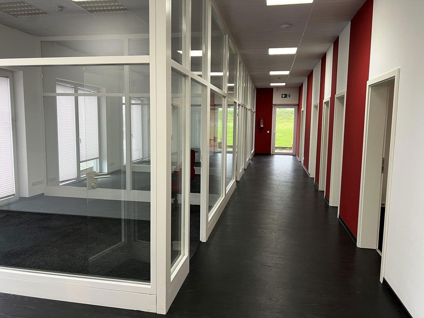 Pronájem kanceláře 218 m², Lübbecke, Severní Porýní-Vestfálsko Pronájem kanceláře 218 m², Lübbecke, Severní Porýní-Vestfálsko