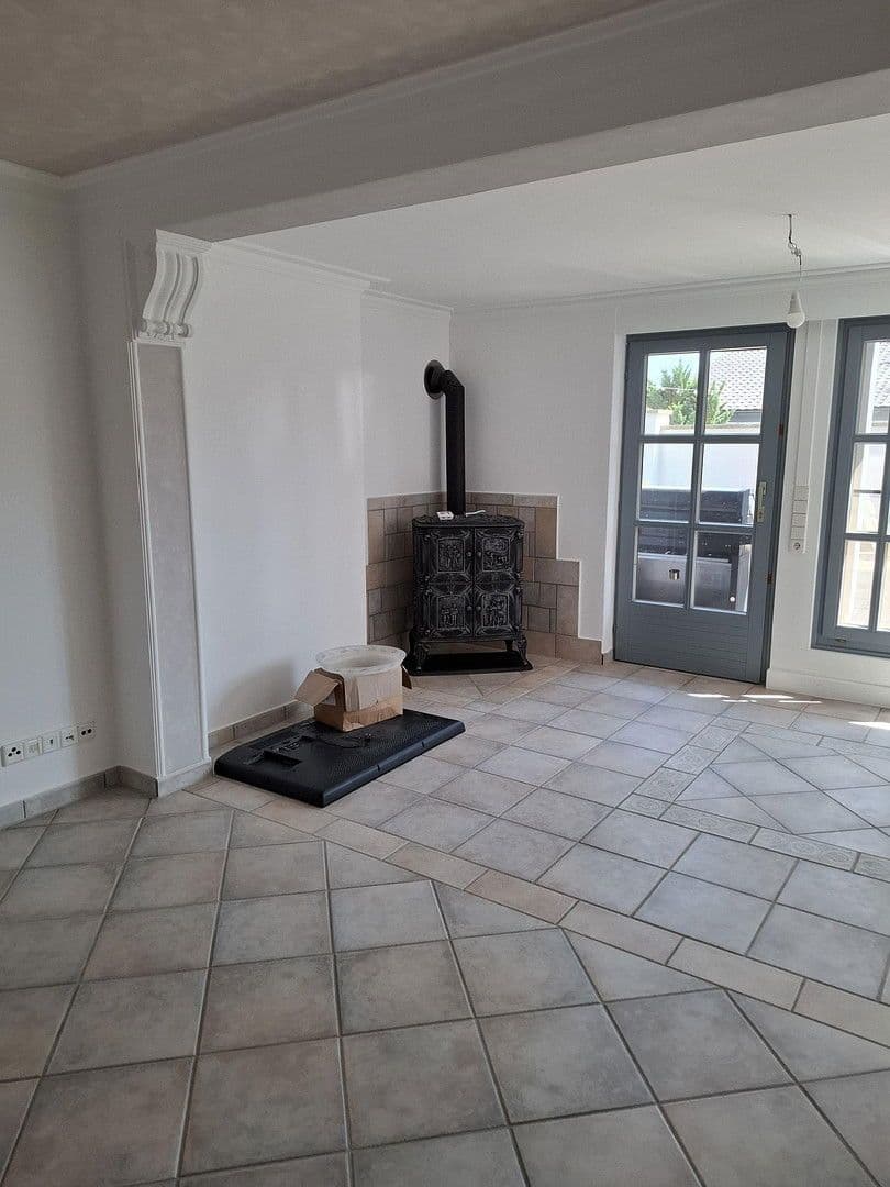 Pronájem bytu 2+1 75 m², Wimsheim, Bádensko-Württembersko Pronájem bytu 2+1 75 m², Wimsheim, Bádensko-Württembersko